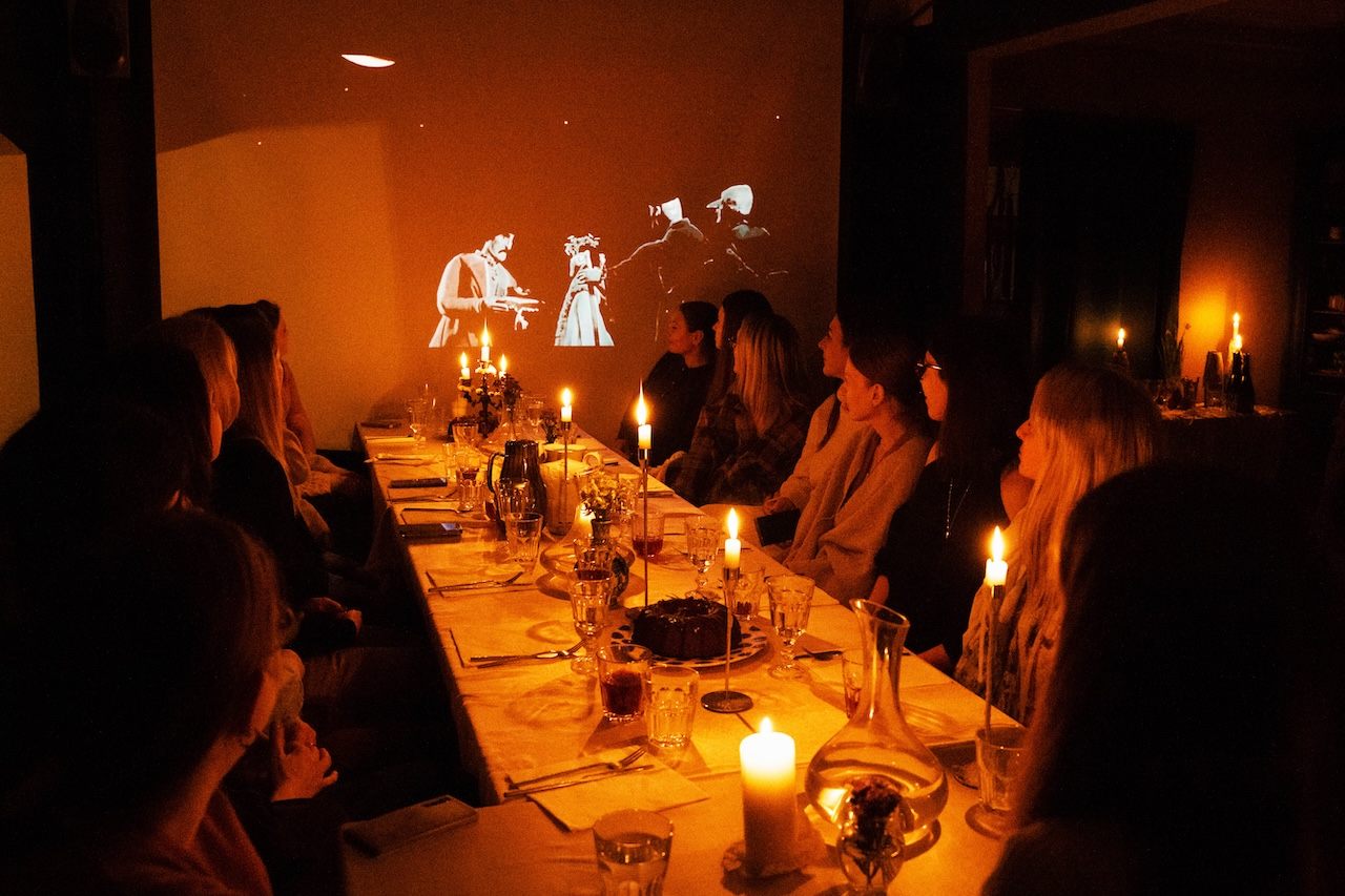 "Вечера на хуторе близ Диканьки”: театральный ужин в Едва Знакомы