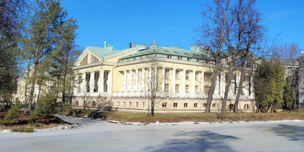 Лекция «Классическая архитектура с широко закрытыми глазами»