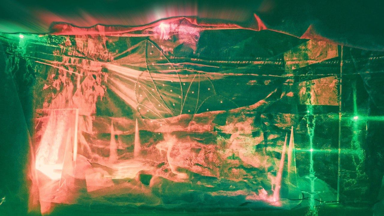 оранжевый север