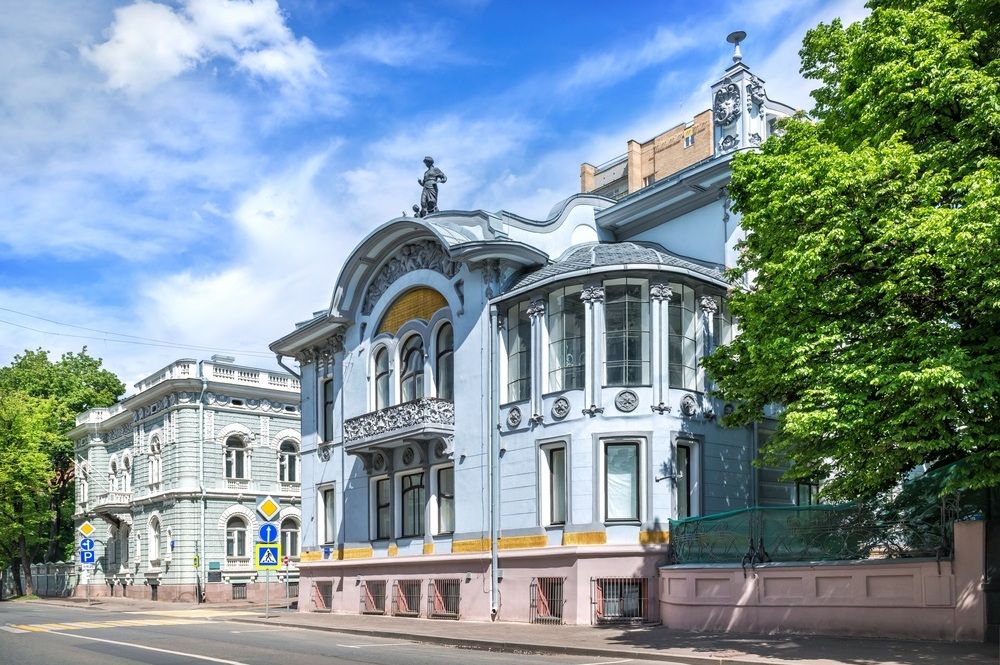 "Аристократическая Поварская"