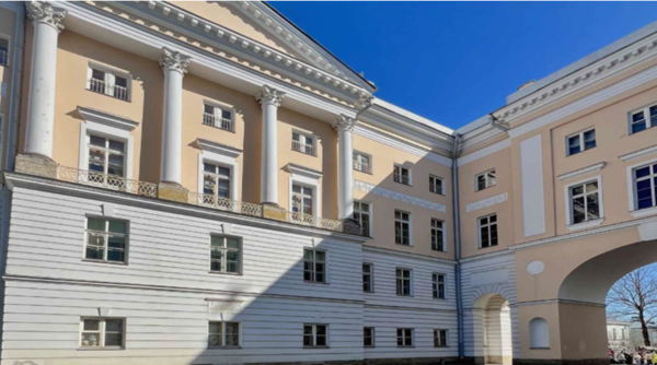 Экскурсия в Пушкин с посещением Екатерининского дворца, парка и Лицея