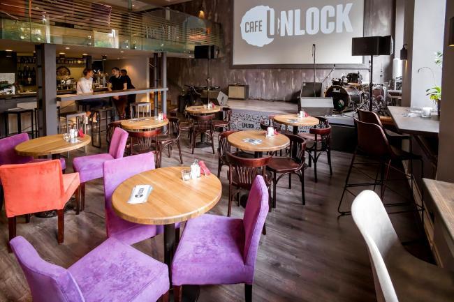 Unlock cafe