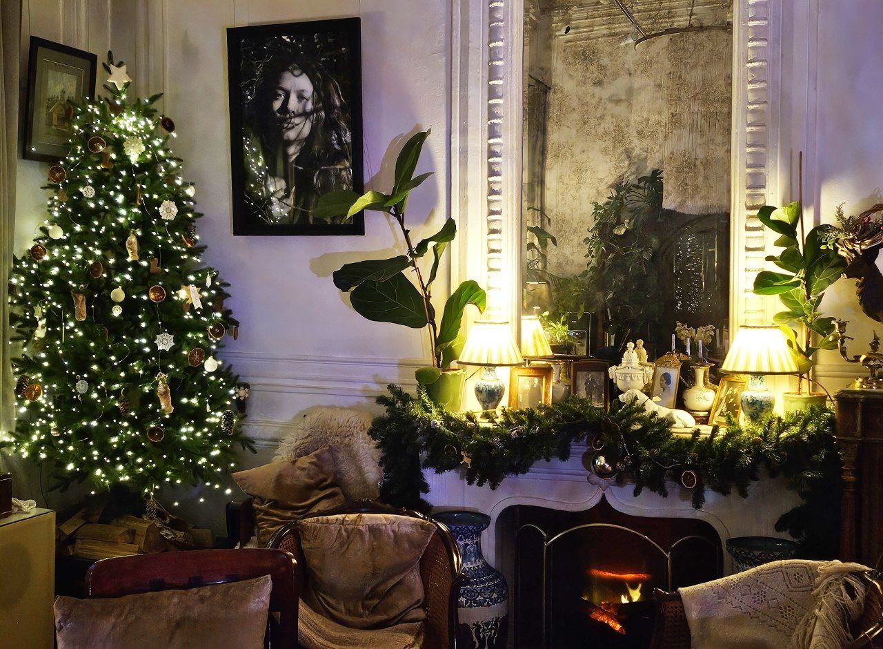 ПОЭТИЧЕСКОЕ ШОУ: «Пушкин. Вино и ладан». Усадьба свечи и вино